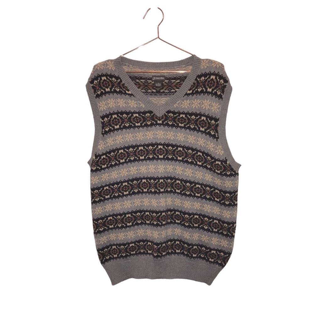 St. John’s Bay Sweater Vest size XL
